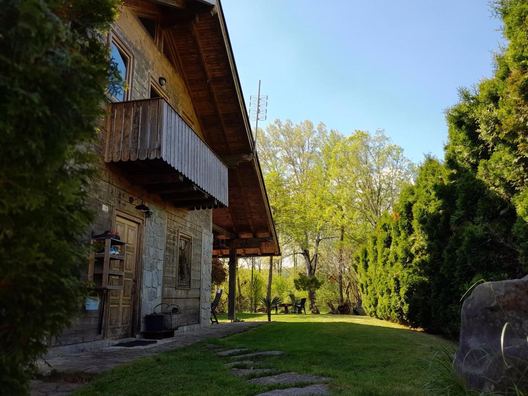 Dom wakacyjny River House - Rijecna Idila Cazin
